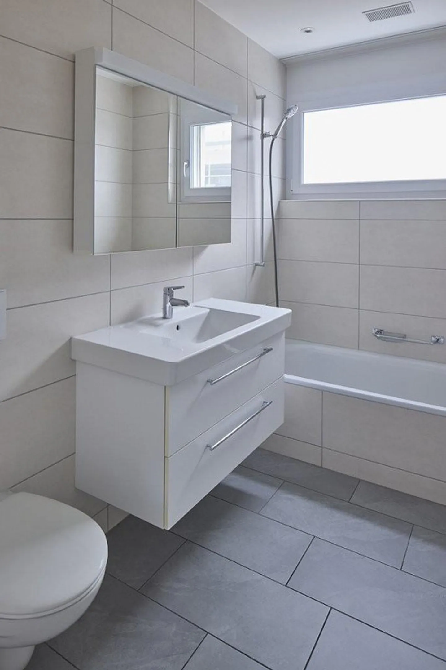 AFFITTARE SENZA CAUZIONE Vivere Confortevolmente nel Verde - Foto 3 di 10