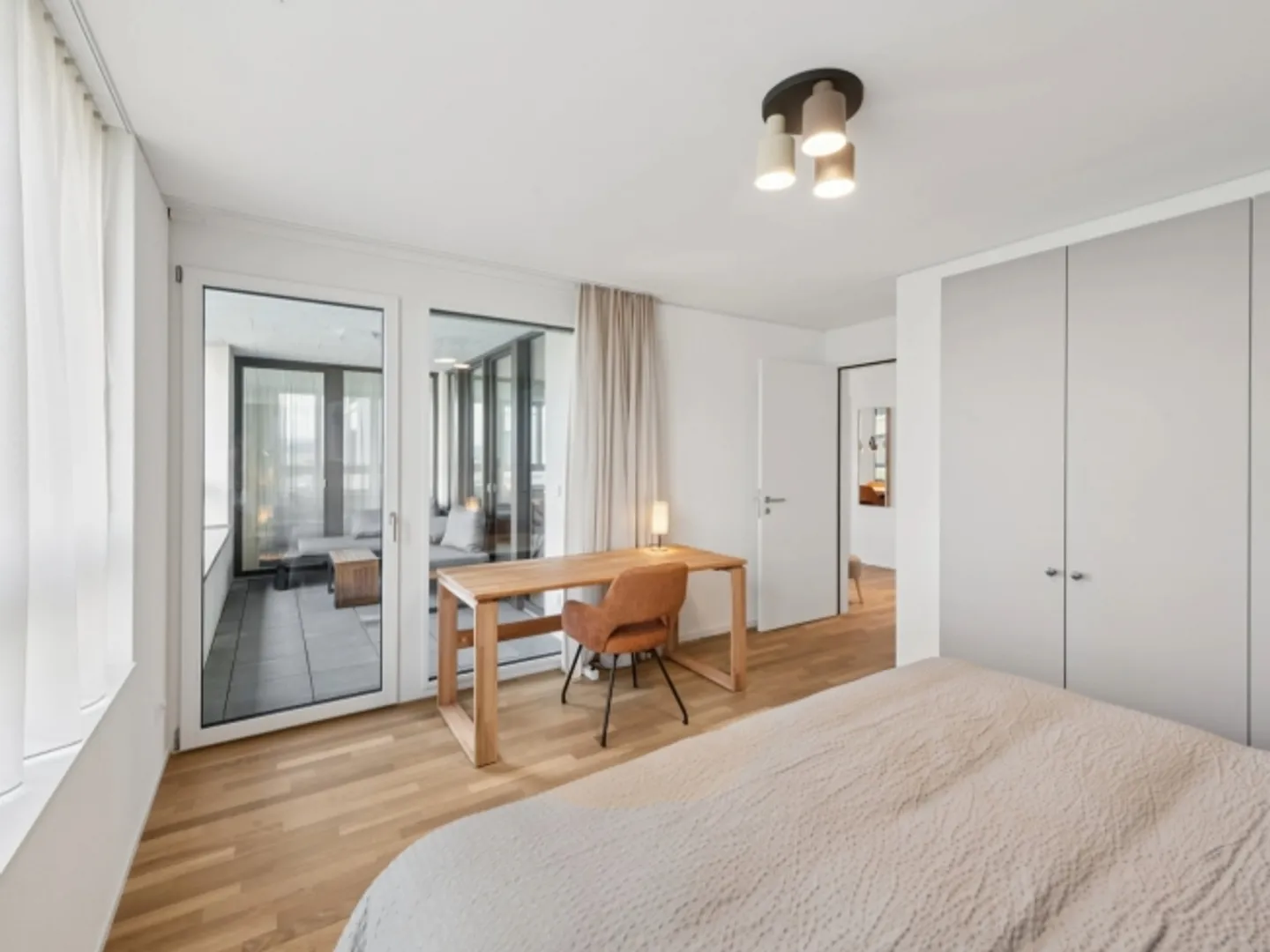 Furnished Apartments with Madrid Flair directly in the largest shopping center in Switzerland! - Photo 6 of 11