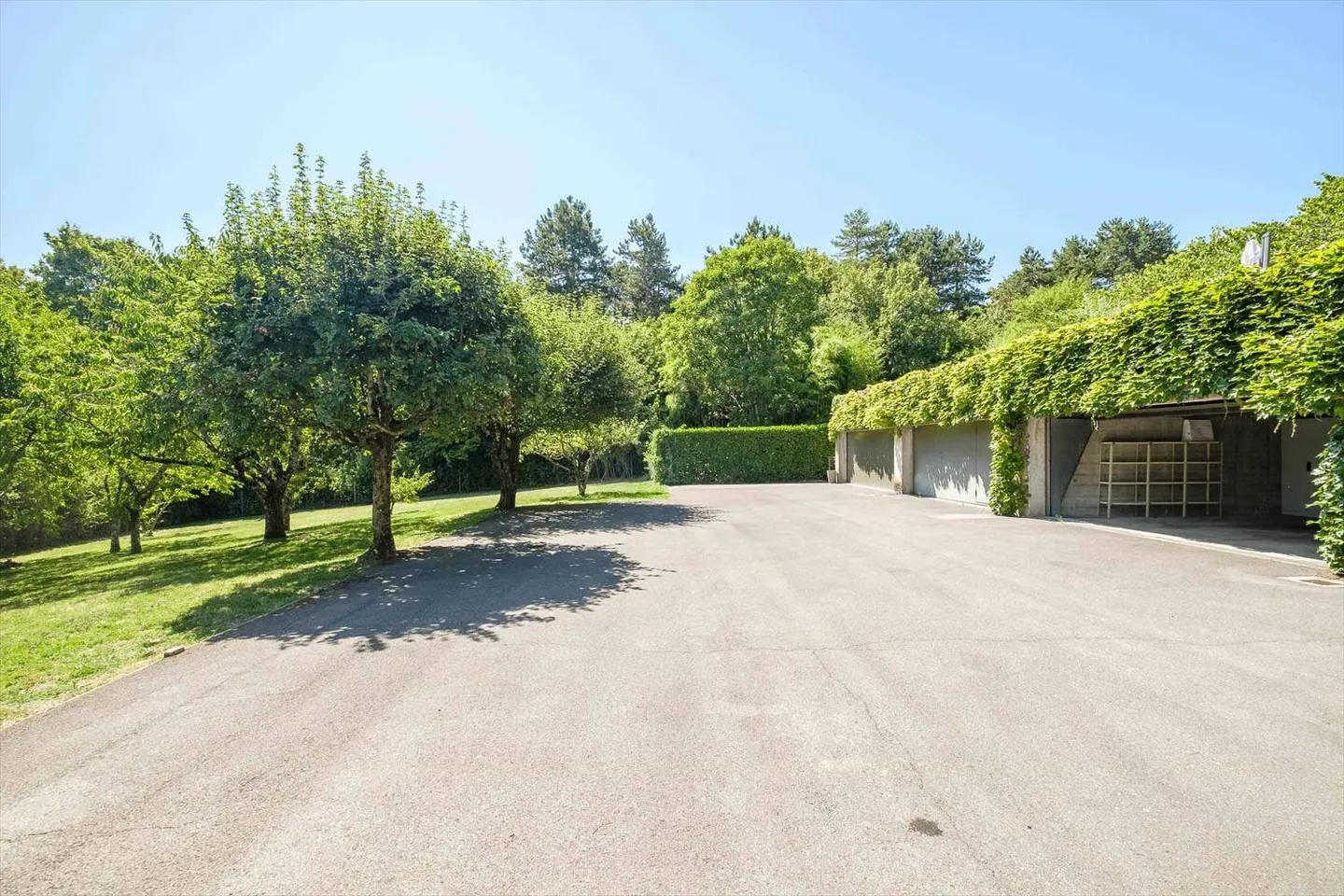 Beautiful village house with garden in PPE - Photo 12 of 13