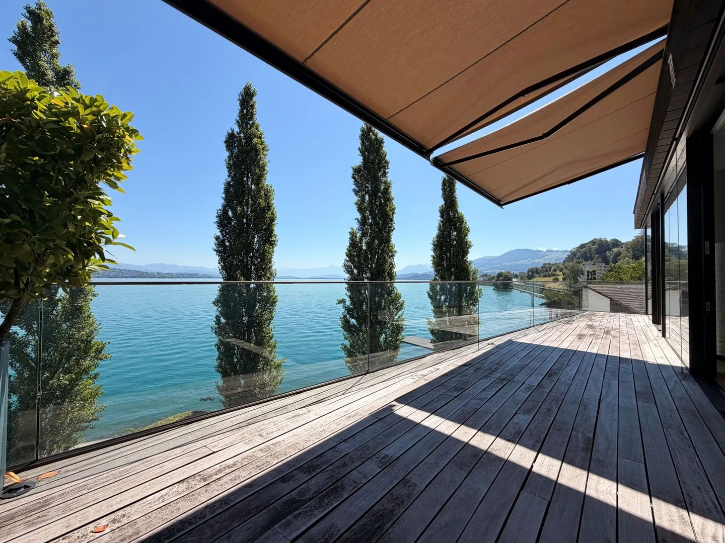 Peninsula Beach House - Lusso puro sul Lago di Zurigo - Foto 1 di 7