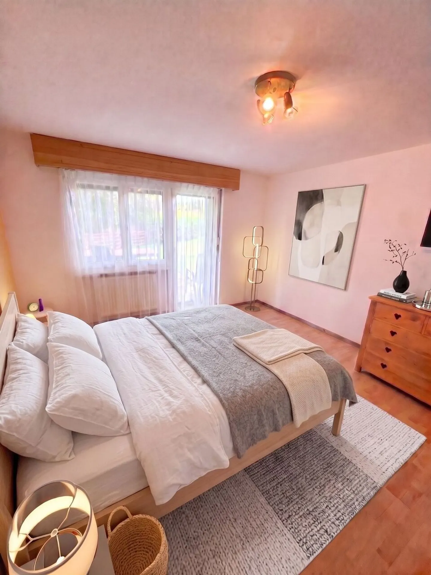 Casa vicino ai servizi e al centro di Friburgo ristrutturata - Foto 9 di 13
