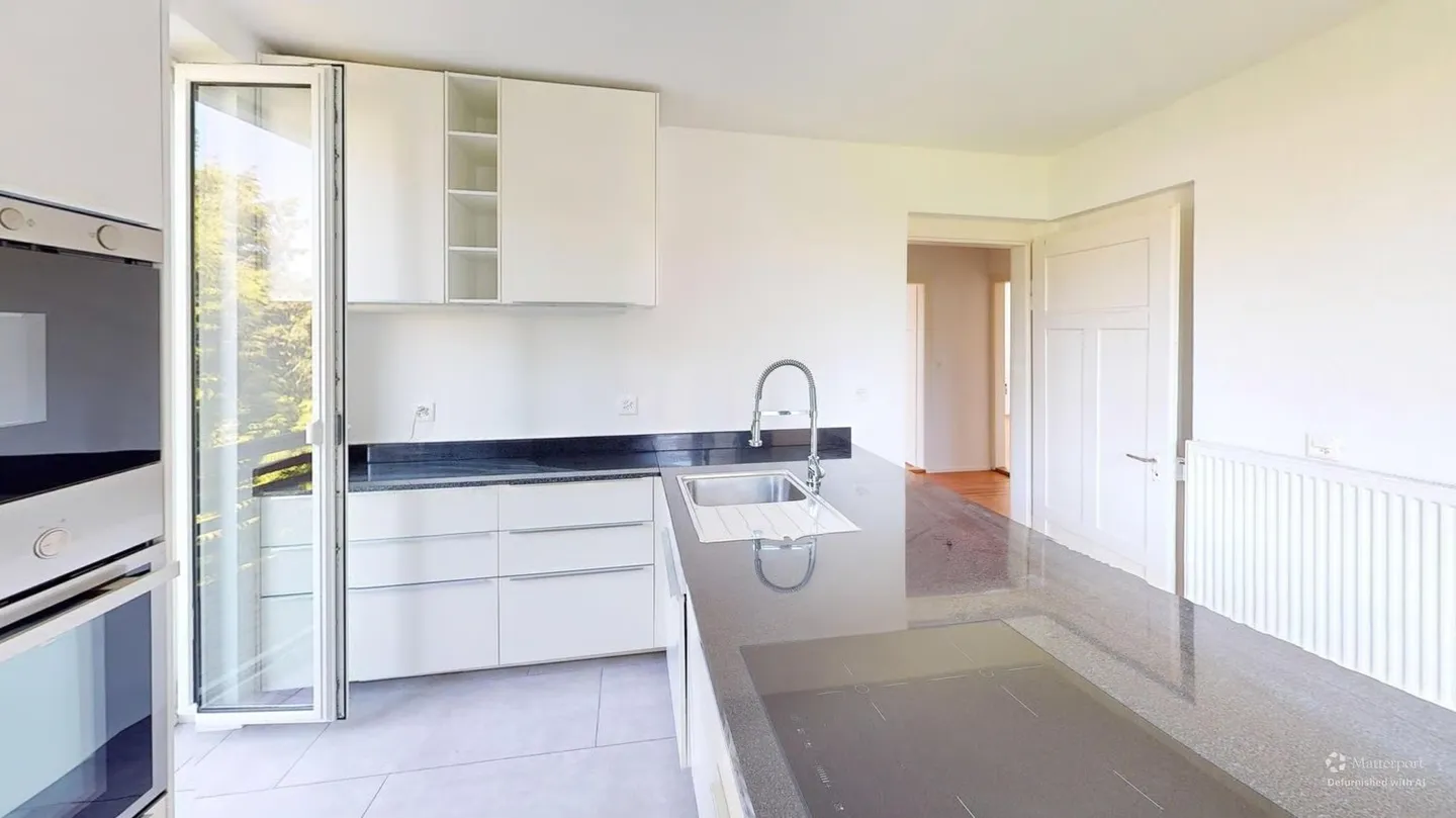 Incantevole appartamento di 4.5 locali in un edificio storico a Kreuzlingen – appena ristrutturato e subito disponibile - Foto 4 di 17