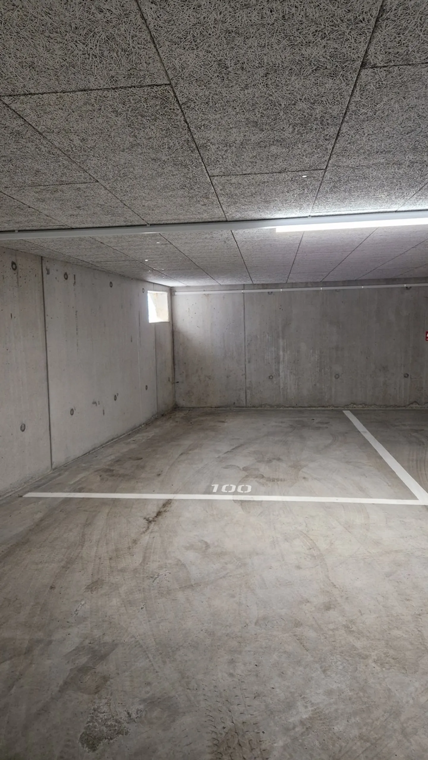 Überdachter Parkplatz mieten - Foto 3 von 4