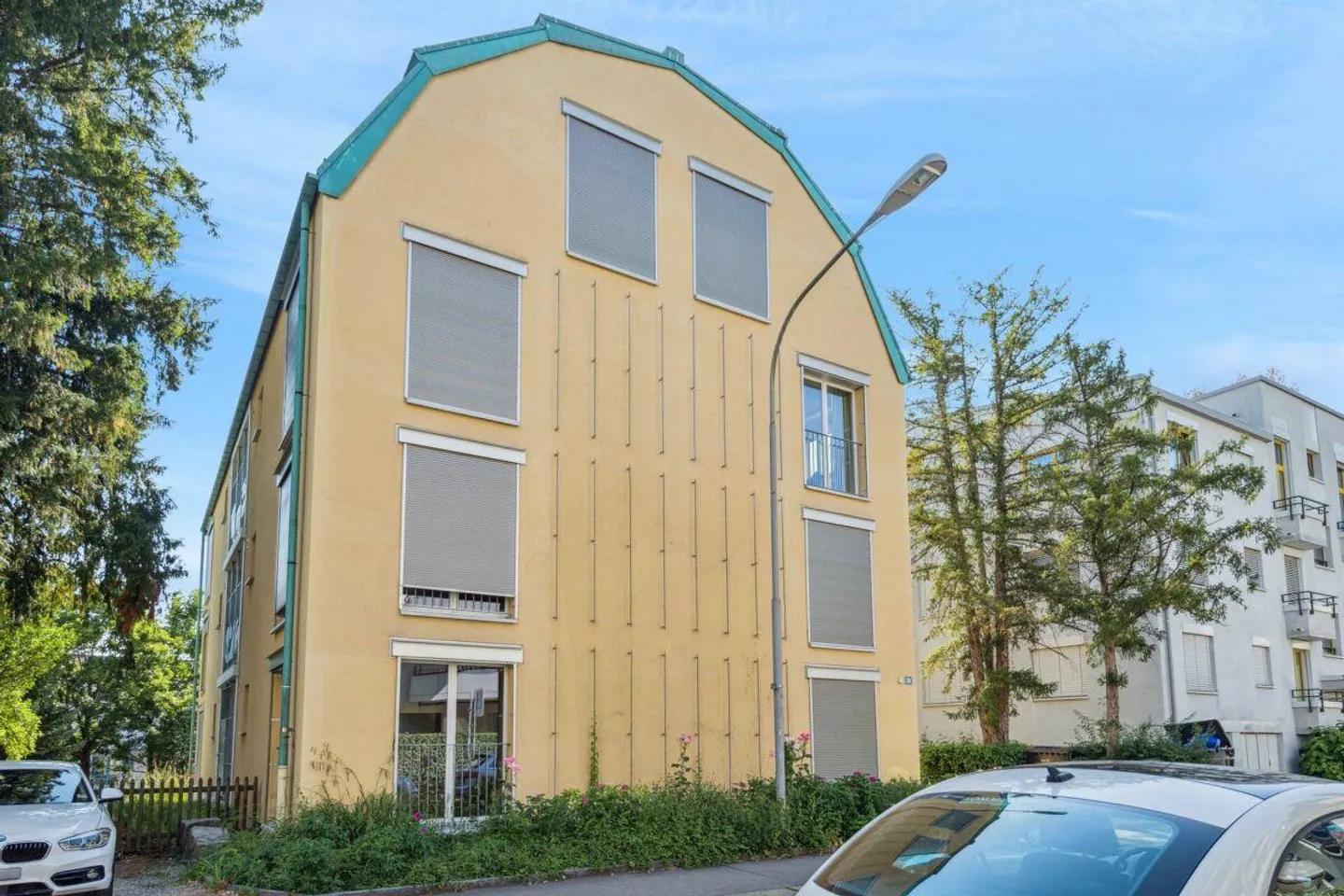 Frisch sanierte Dachwohnung an ruhiger Lage mit Garten - Foto 9 von 9