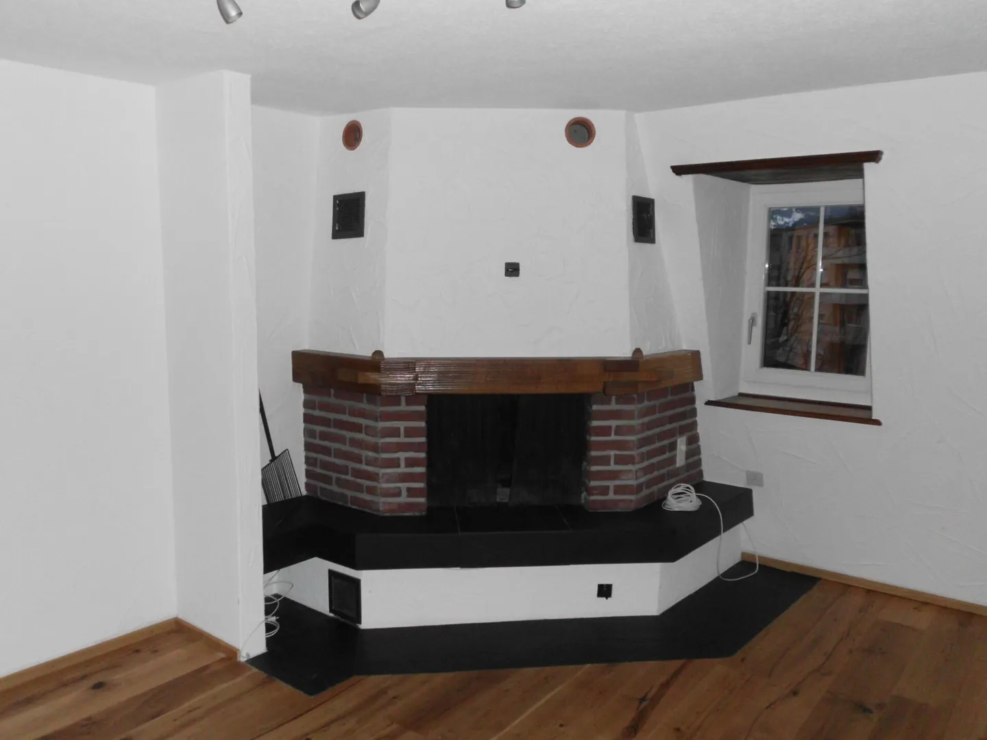 3.5 Room Maisonette Apartment for Rent in a Central Location in Sennwald - Photo 4 of 17