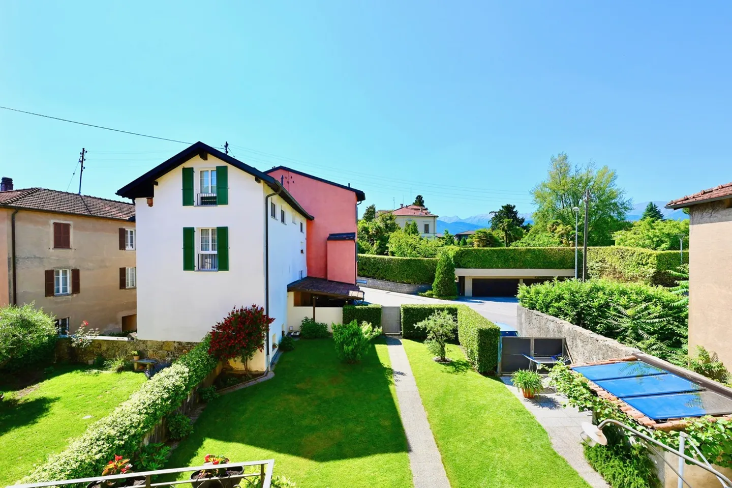 Casa con 2 Appartamenti e Giardino vicino a TASIS e Lugano - Foto 4 di 19
