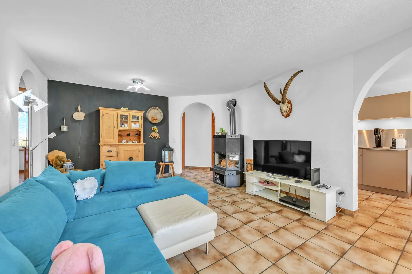 Space for life's dreams: Charming 4.5-room apartment with balcony - Photo 6 of 15