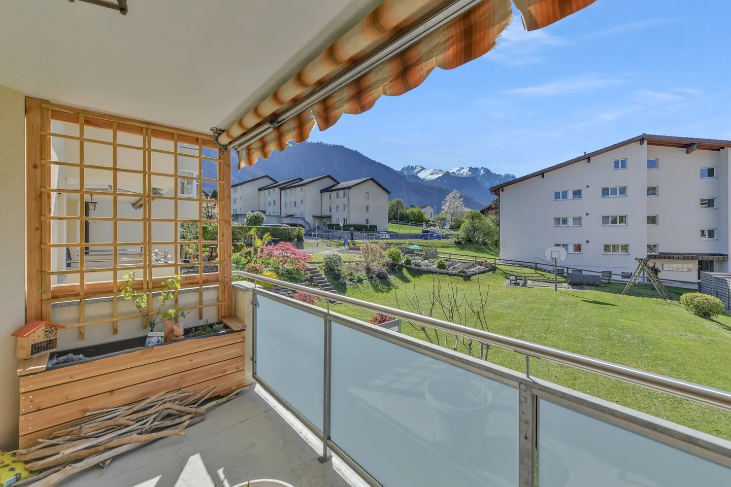 Space for life's dreams: Charming 4.5-room apartment with balcony - Photo 14 of 15