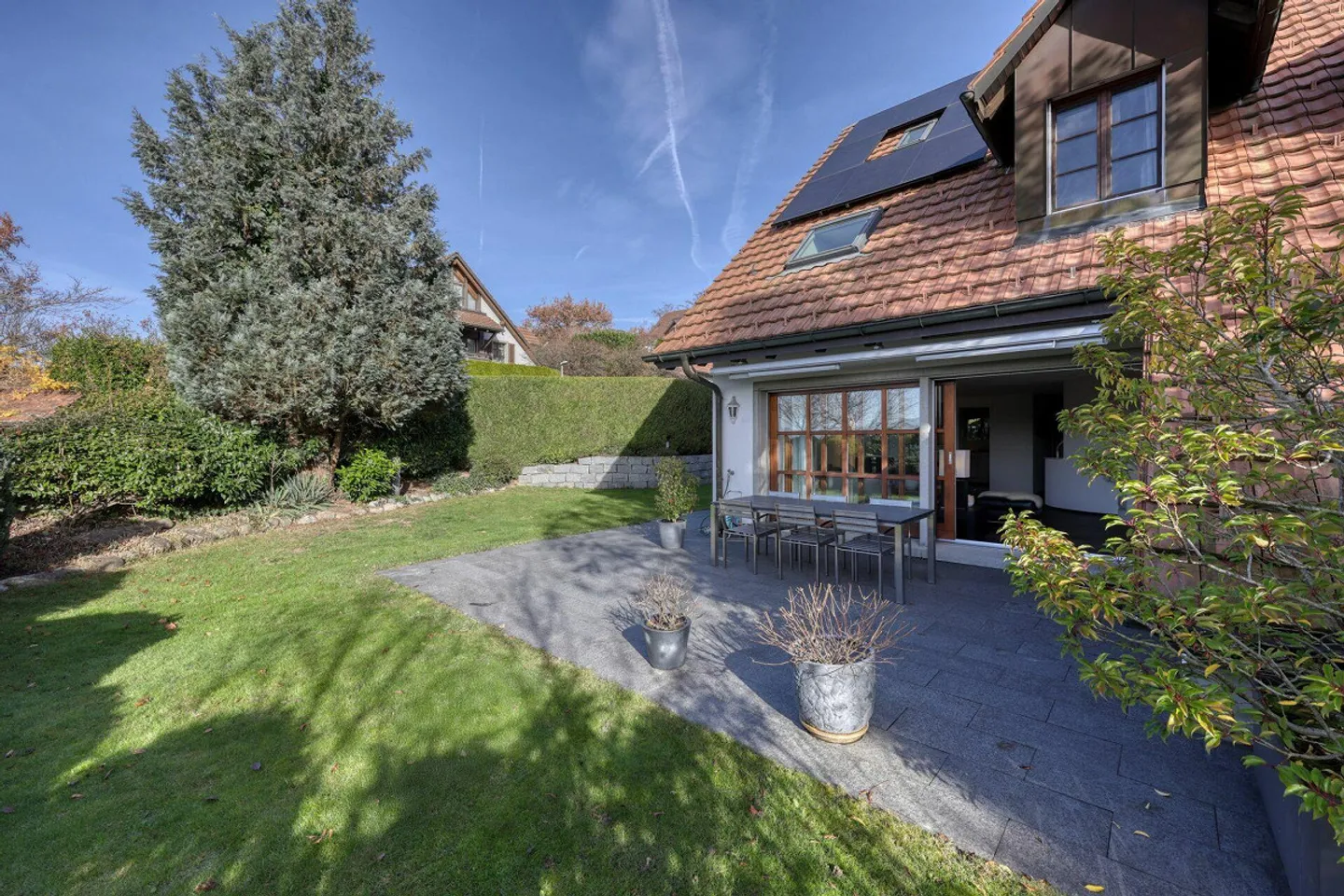 Casa bifamiliare affascinante - Foto 1 di 10