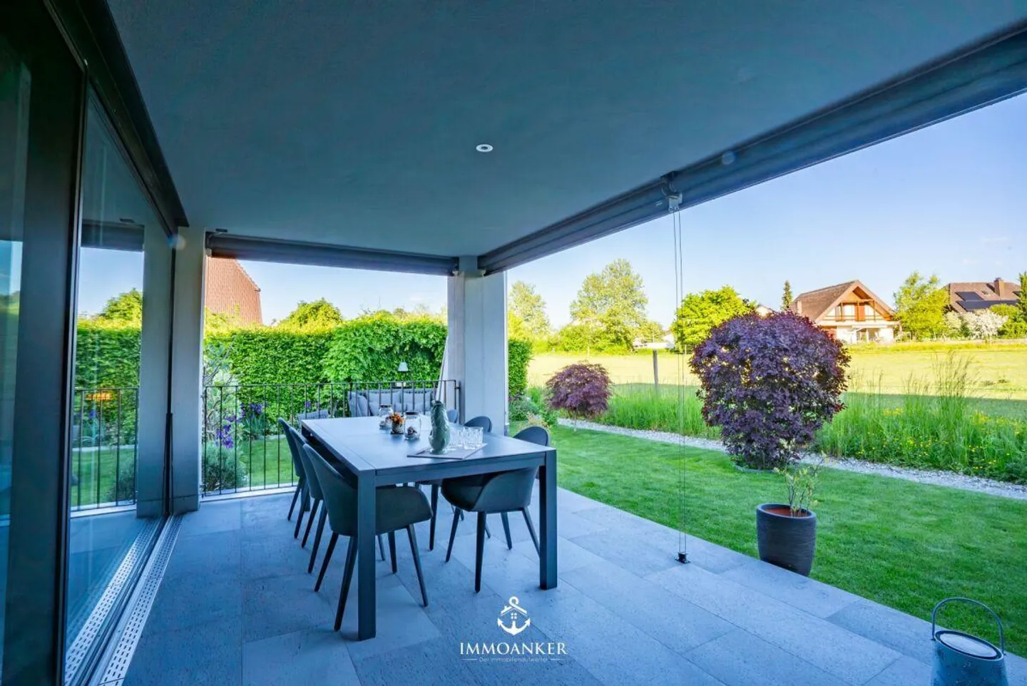 Vivere Lusso su Due Piani - Elegante, Moderno e Vicino alla Natura a Lyss Inclusa: Mutuo UBS Attraente: Solo 0,74% Fisso Fino al 2031 da Assumere - A Seconda della Solvibilità dell'Acquirente - Foto 1 di 14