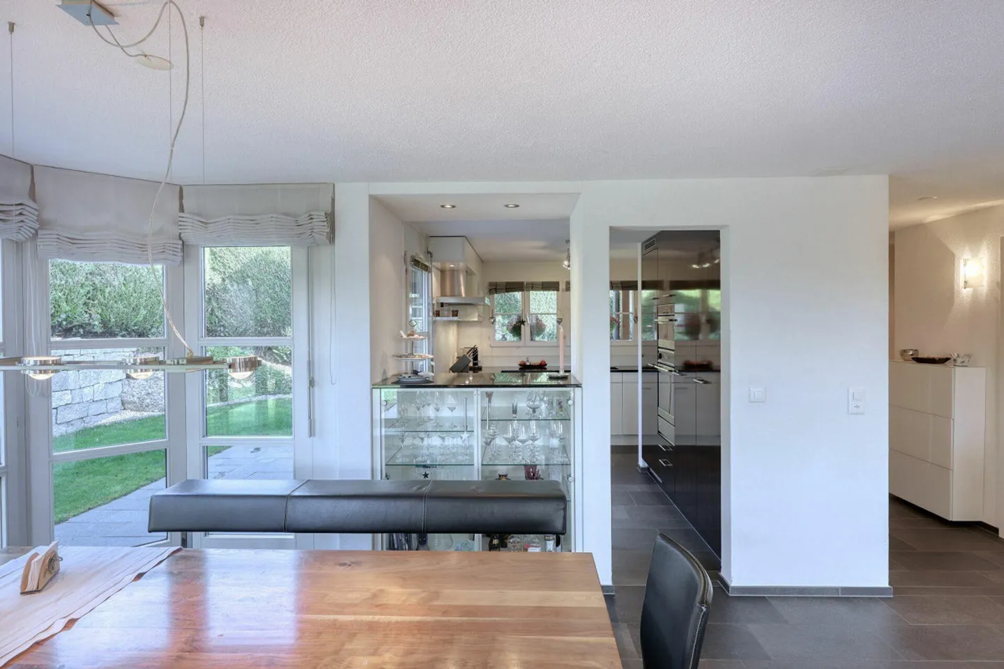 Casa bifamiliare affascinante - Foto 5 di 10