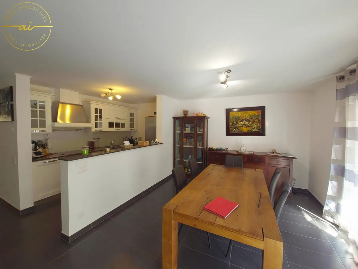 HELLER 3.5 ZIMMER WOHNUNG MIT GROSSER BALKON IN STABIO - Foto 4 von 11