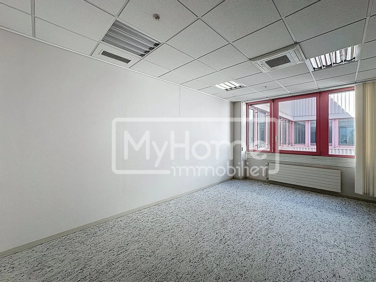 Ampio locale di 805 m2 con più di 8 stanze a Lonay - Foto 5 di 12