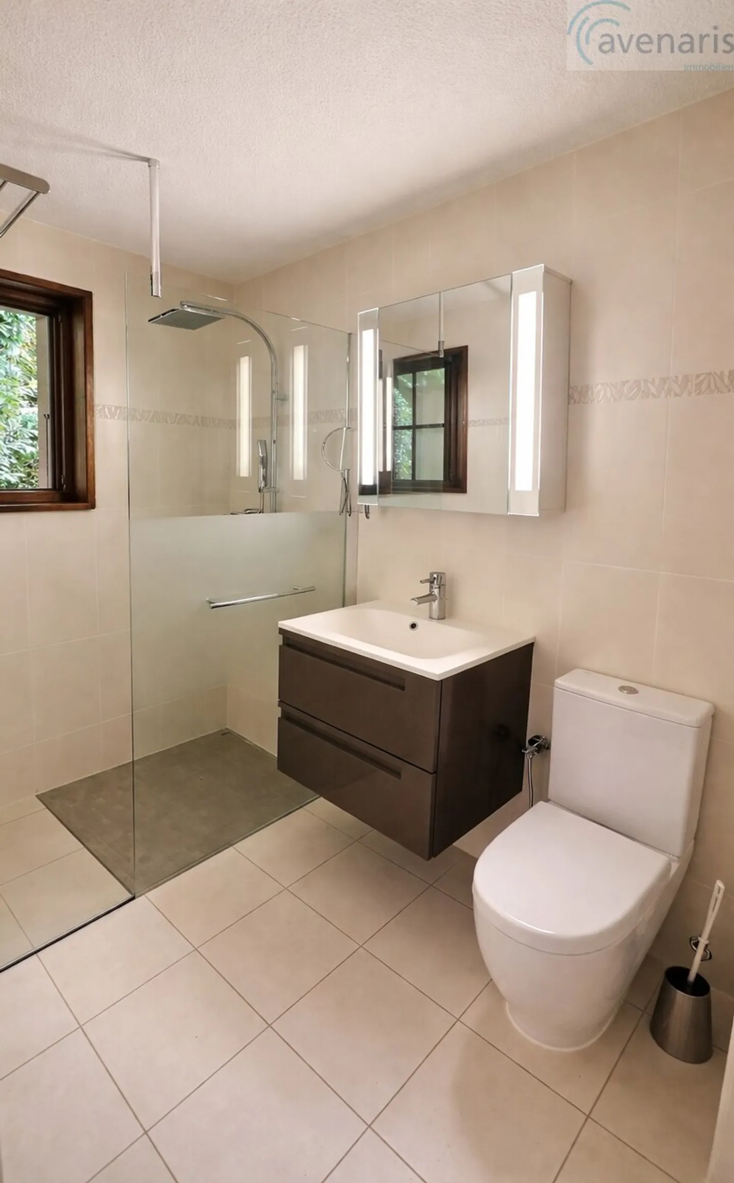 Charmantes Doppelhaus mit Seeblick - Foto 8 von 17