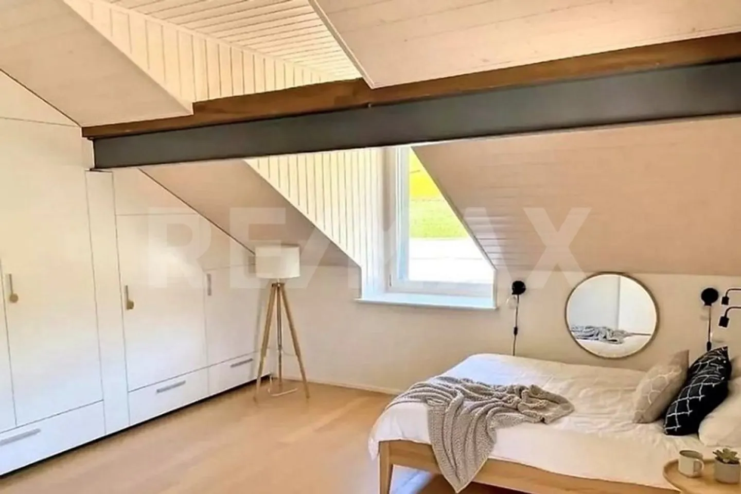 Charming Condo in Morges - Photo 3 of 4