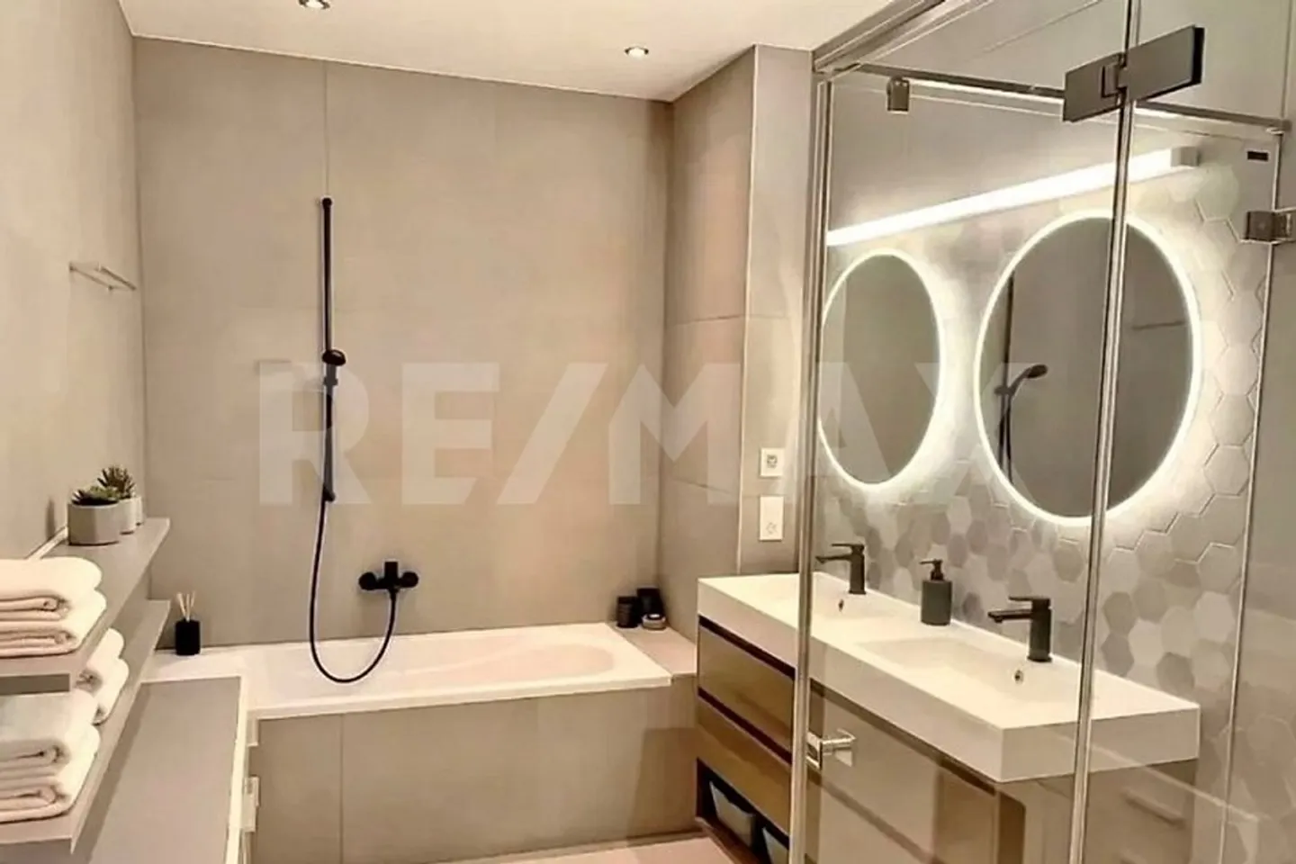 Charming Condo in Morges - Photo 4 of 4