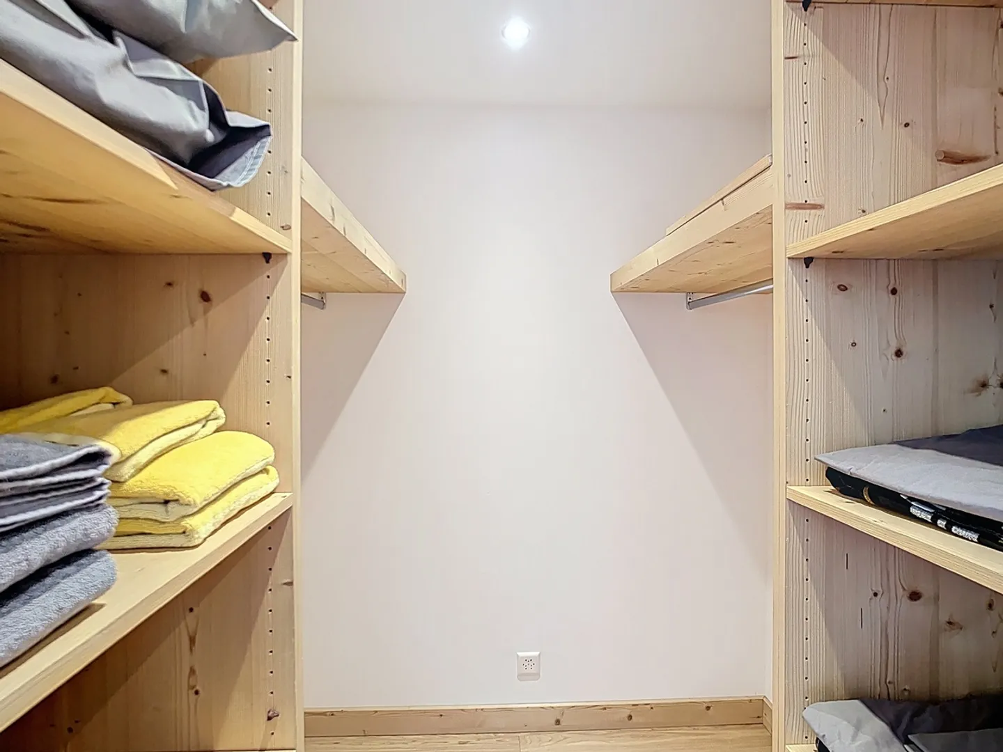 Appartement Éblouissant avec Vue sur Montagne - Photo 10 sur 17