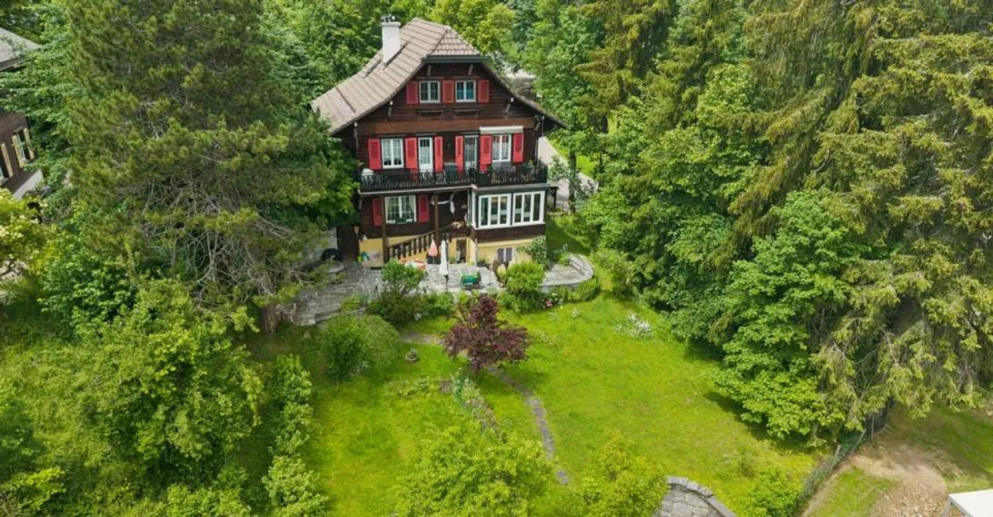 Charming house composed of 2 apartments in a green setting - Photo 1 of 11