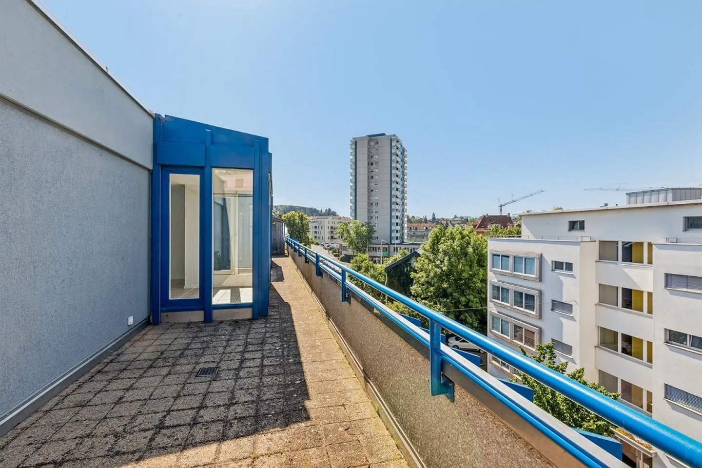 Magnifico appartamento di 5,5 stanze con grande terrazza e vista libera a Bienne - Foto 9 di 10