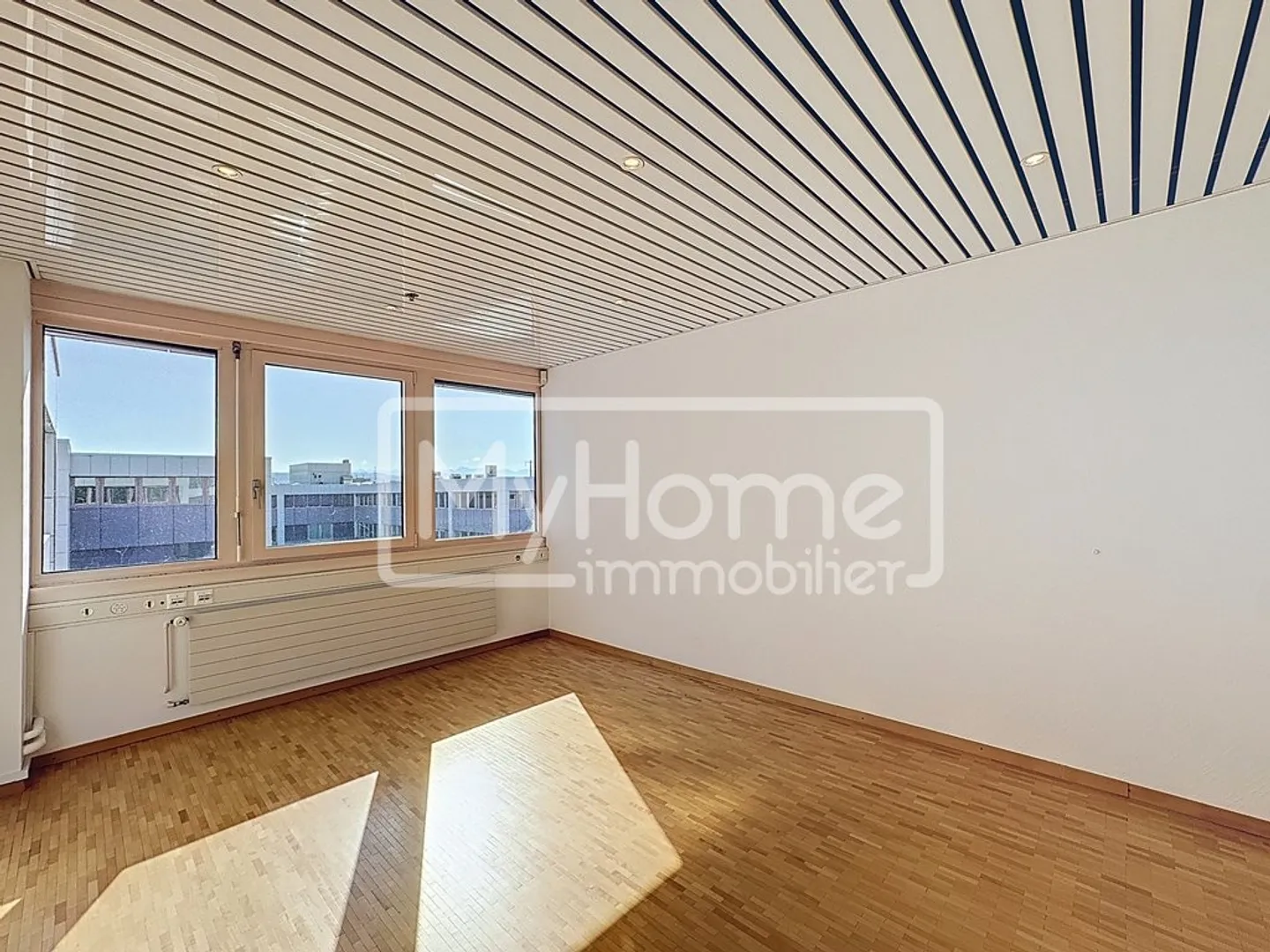 Spazio commerciale di 104 m2 in affitto - Foto 4 di 7
