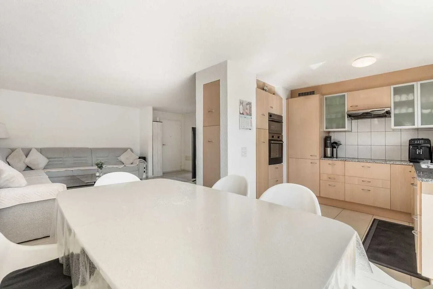 Appartement lumineux de 3,5 pièces avec vue sur la montagne à Pieterlen à vendre - Photo 4 sur 13