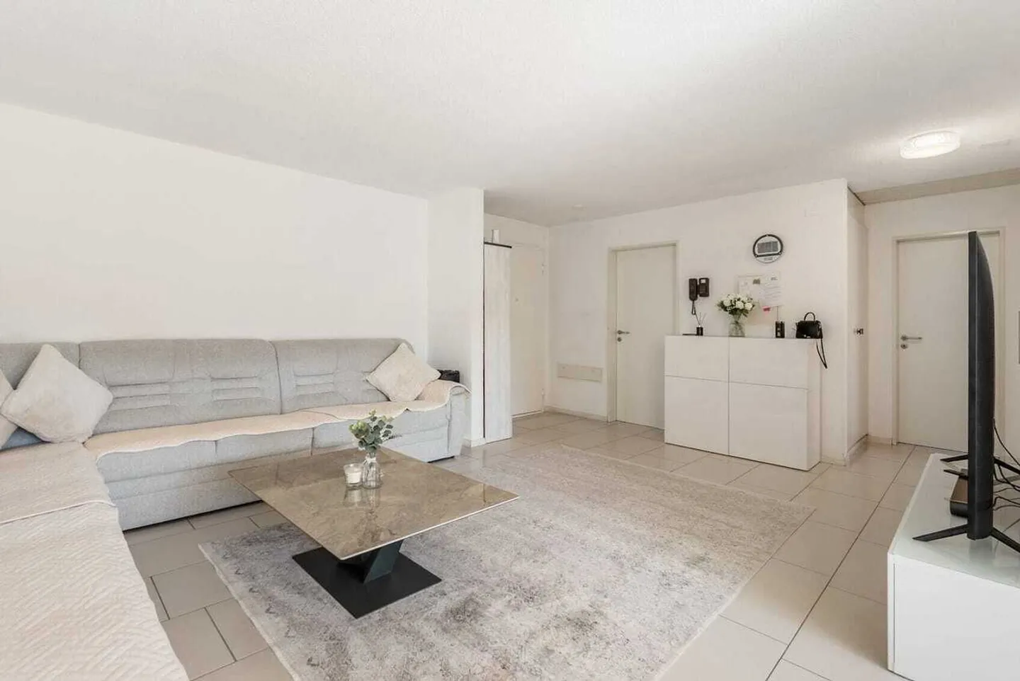 Appartement lumineux de 3,5 pièces avec vue sur la montagne à Pieterlen à vendre - Photo 5 sur 13