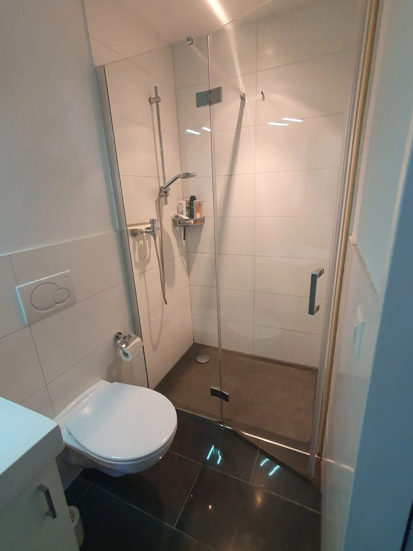 Modern 3.5-room apartment in a central location - Photo 5 of 9