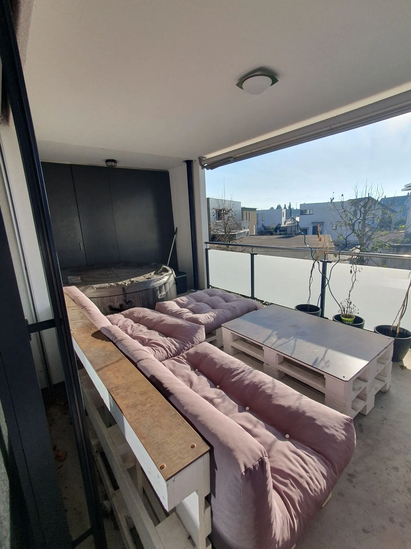 Modern 3.5-room apartment in a central location - Photo 7 of 9