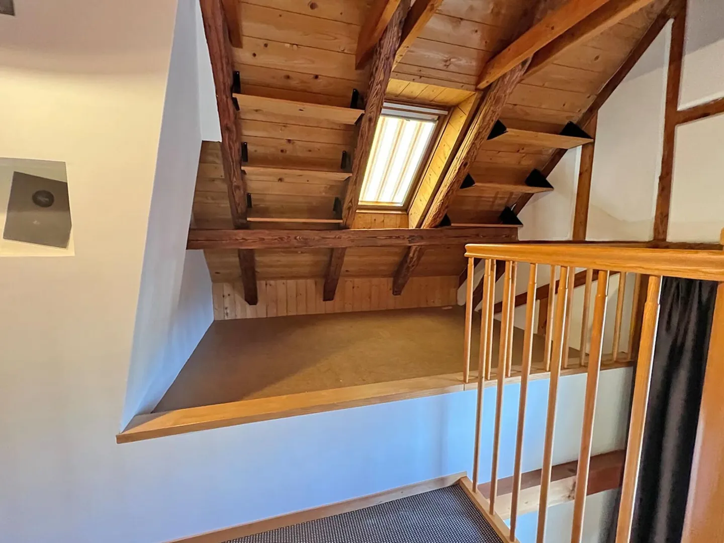 Charming residential house with history and potential for multi-generational living - Photo 11 of 49