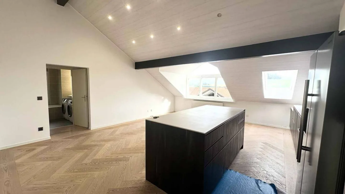 Charmante 4,5-Zimmer-Wohnung im Dachgeschoss - Foto 3 von 8