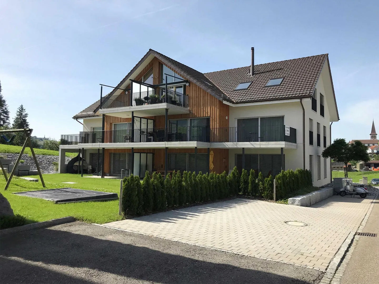 4.5 Zimmer Wohnung mit Sitzplatz - Foto 1 von 12
