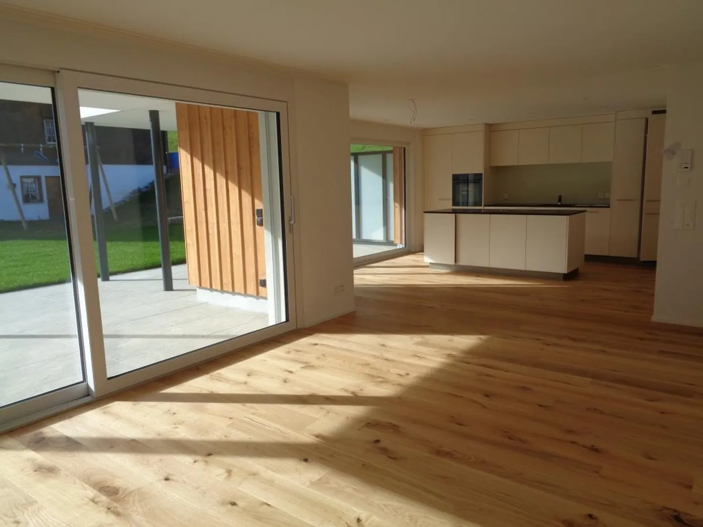 4.5 Zimmer Wohnung mit Sitzplatz - Foto 2 von 12