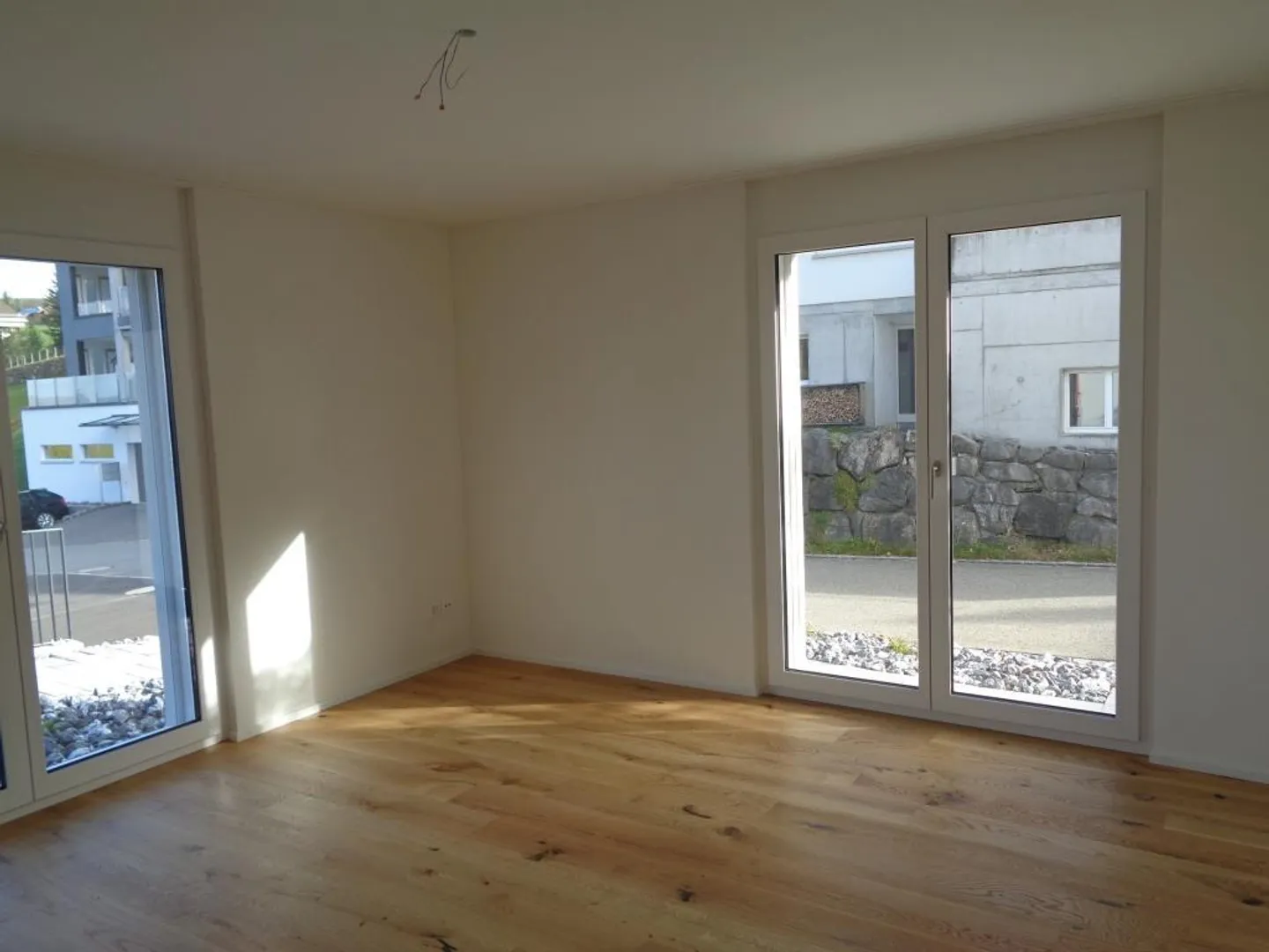 4.5 Zimmer Wohnung mit Sitzplatz - Foto 5 von 12