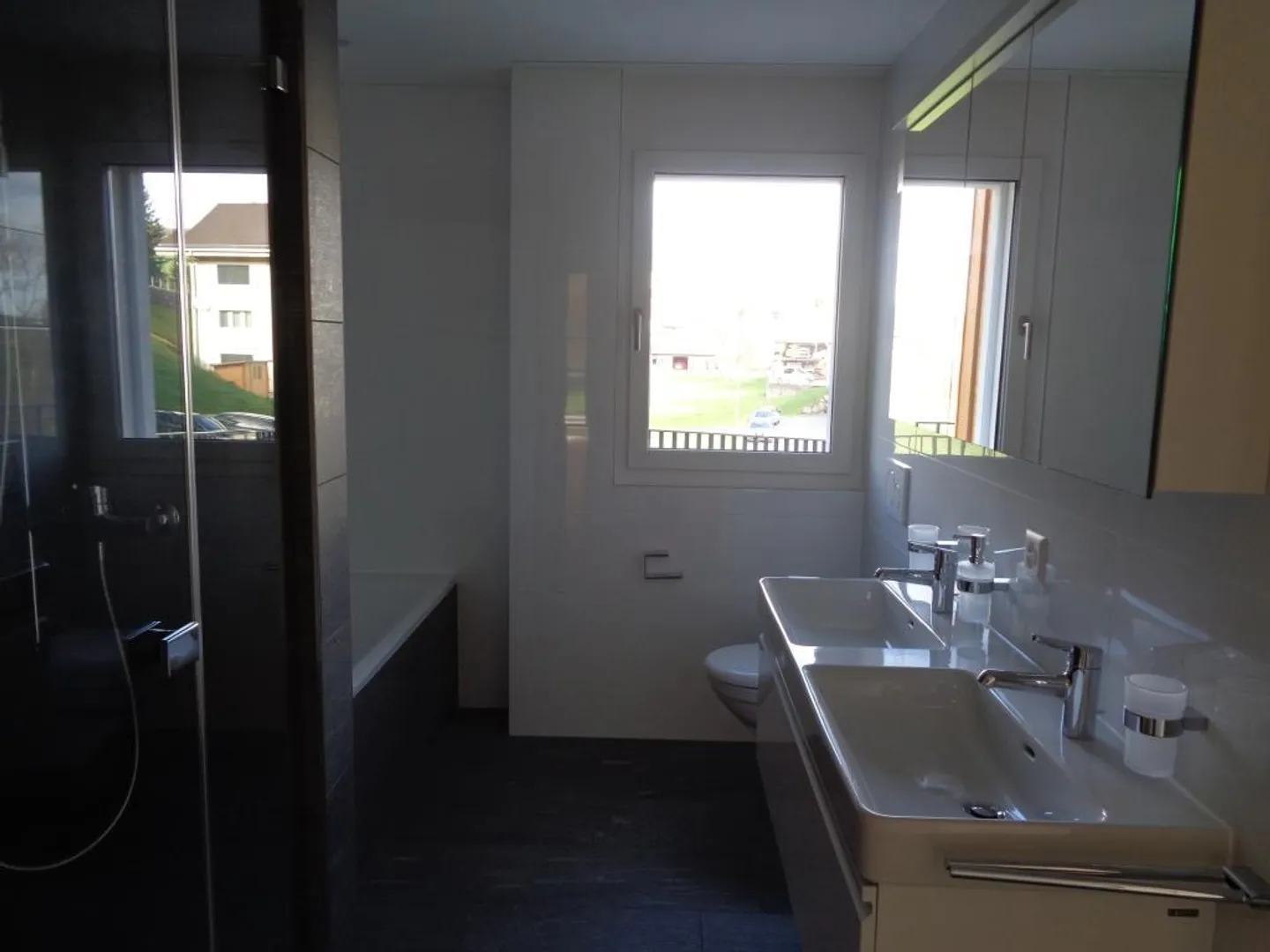 4.5 Zimmer Wohnung mit Sitzplatz - Foto 11 von 12