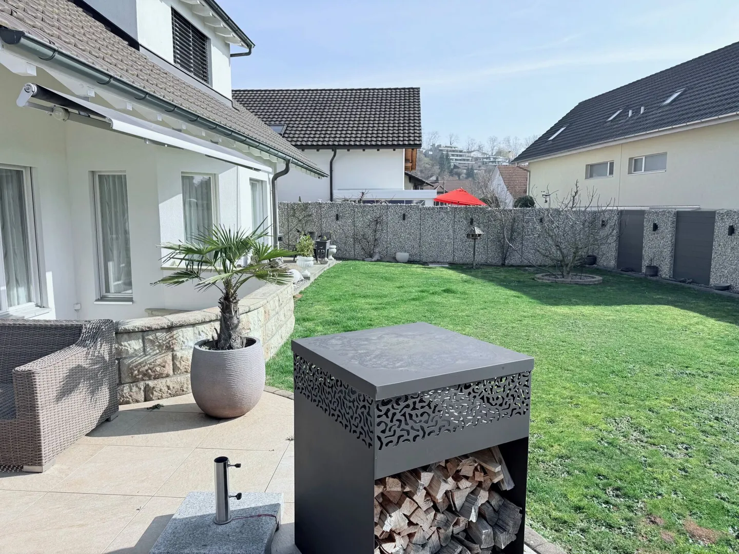 Spacious 7.5 Room Single-Family House in a Privileged Location - Photo 3 of 17