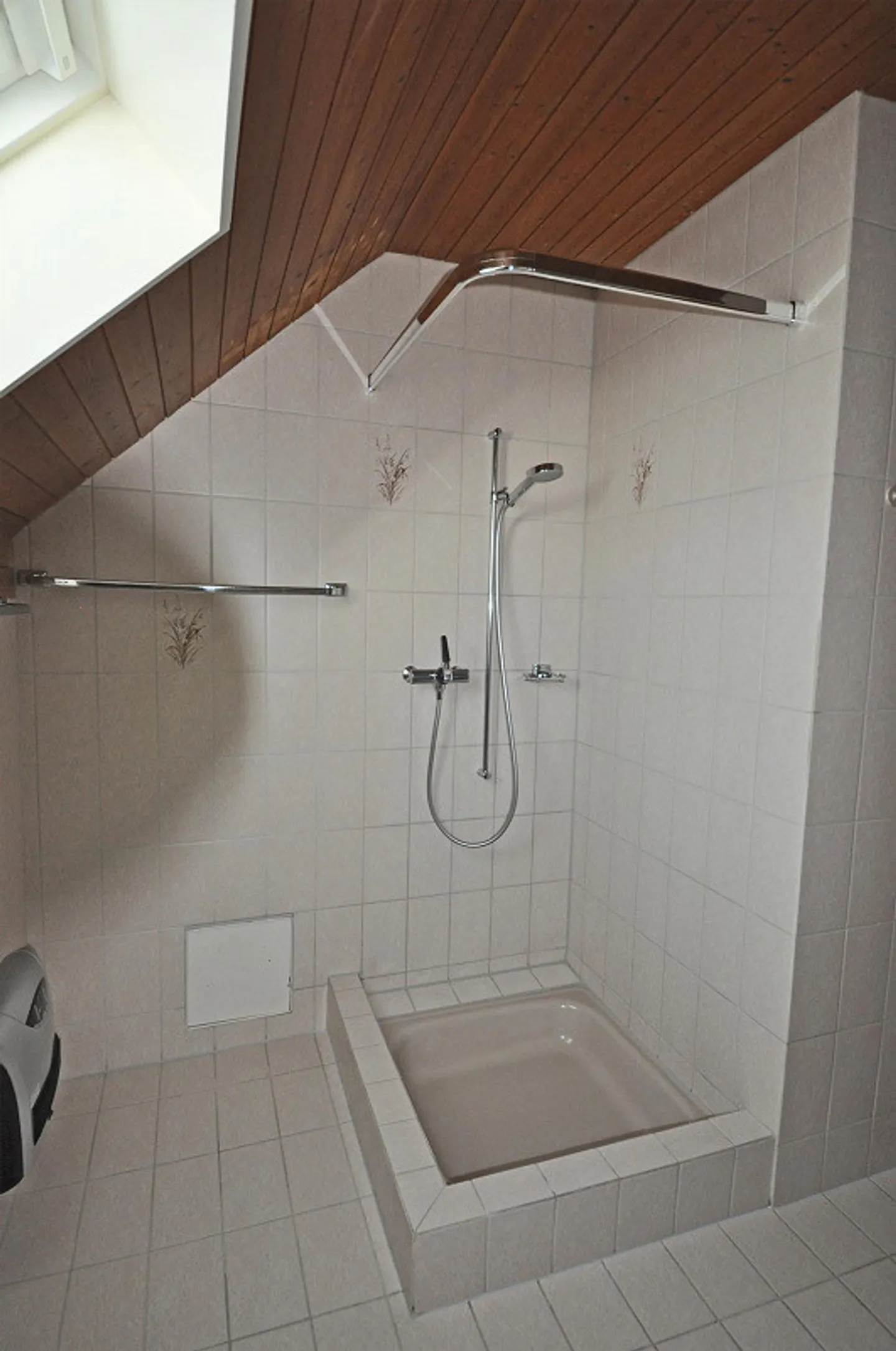 Charmante Dachwohnung in Küttigen - Foto 10 von 12