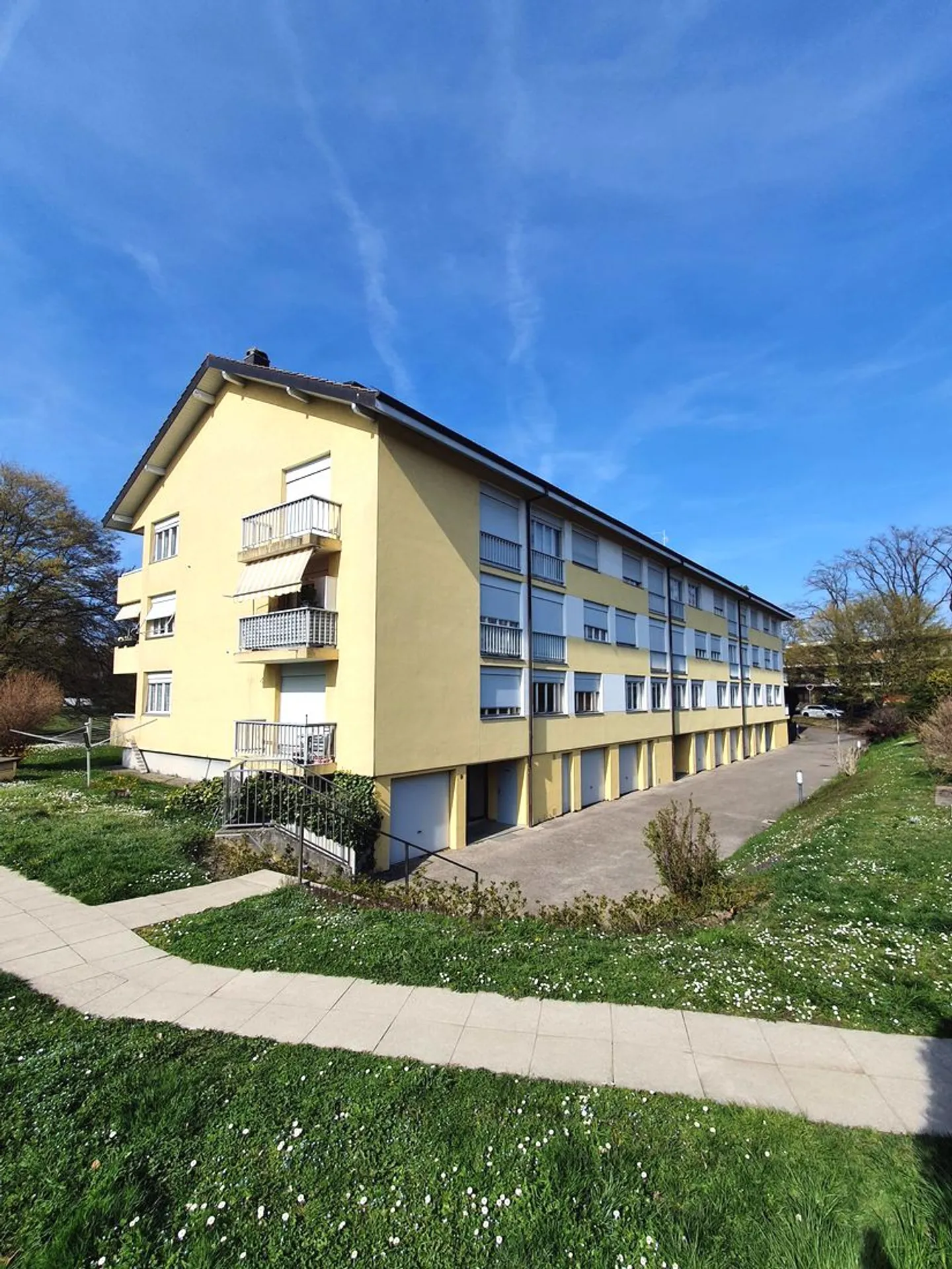 4,5-Zimmer-Wohnung im 3. Stock. - Foto 1 von 1