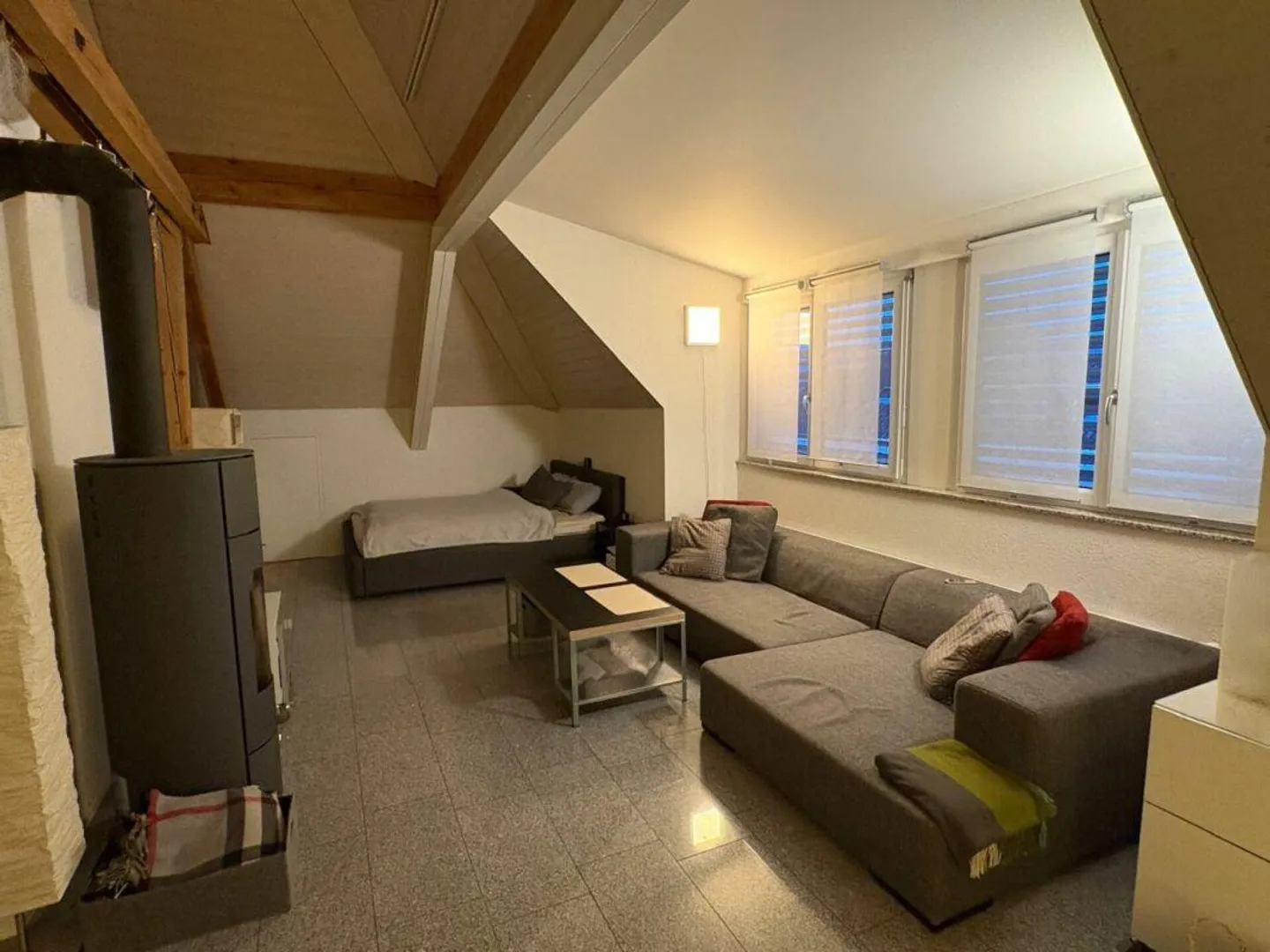 Grande appartement de 1,5 pièce avec balcon - Photo 4 sur 5