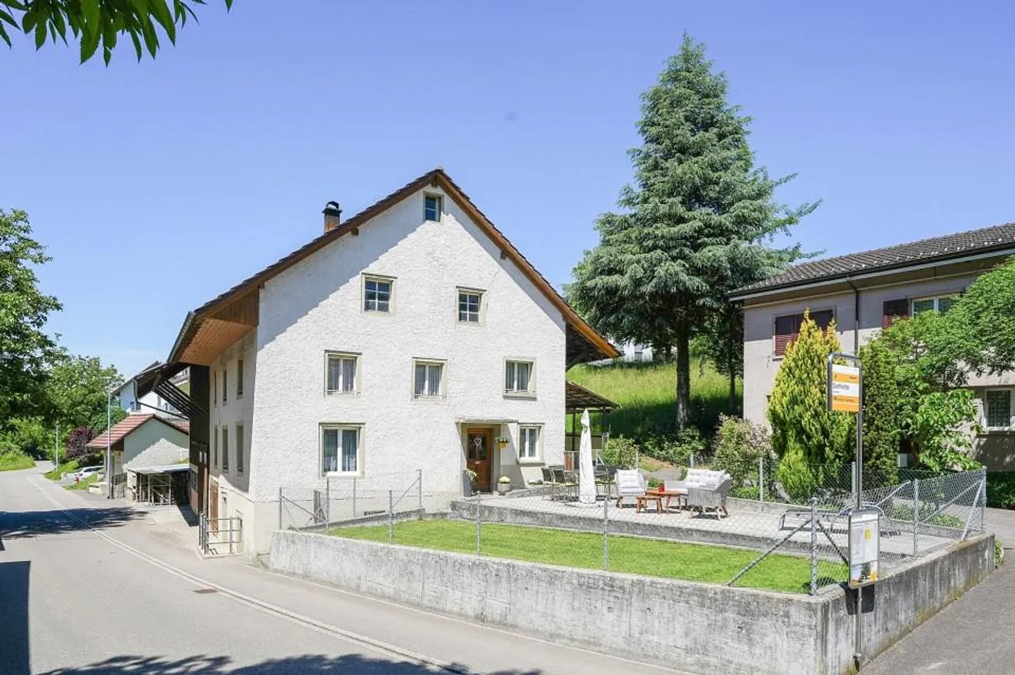 Mai più problemi di spazio! Casa residenziale accogliente con un'enorme area di utilità - Foto 1 di 13