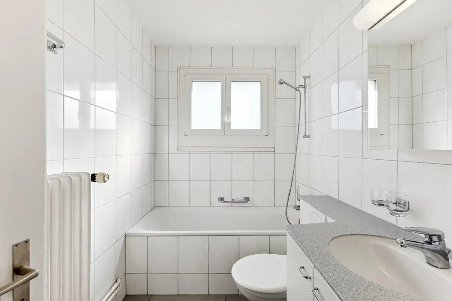 Here waits your new home - Photo 4 of 6