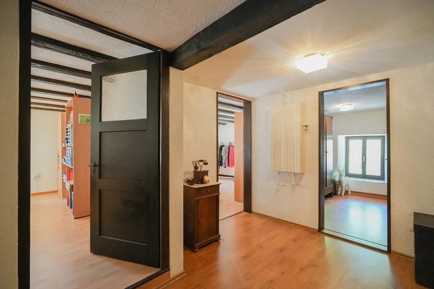 Mai più problemi di spazio! Casa residenziale accogliente con un'enorme area di utilità - Foto 9 di 13