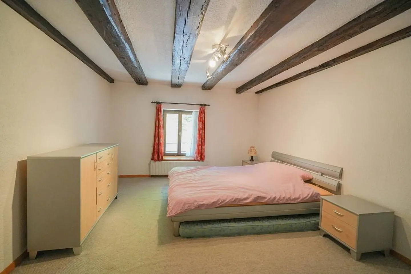 Mai più problemi di spazio! Casa residenziale accogliente con un'enorme area di utilità - Foto 10 di 13