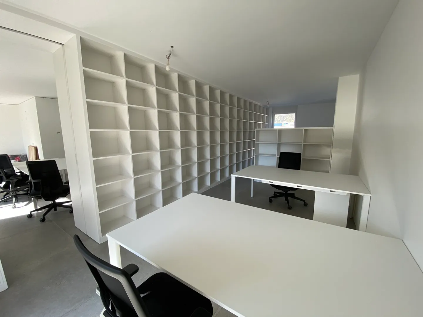 Bureau Moderne - Photo 4 sur 10