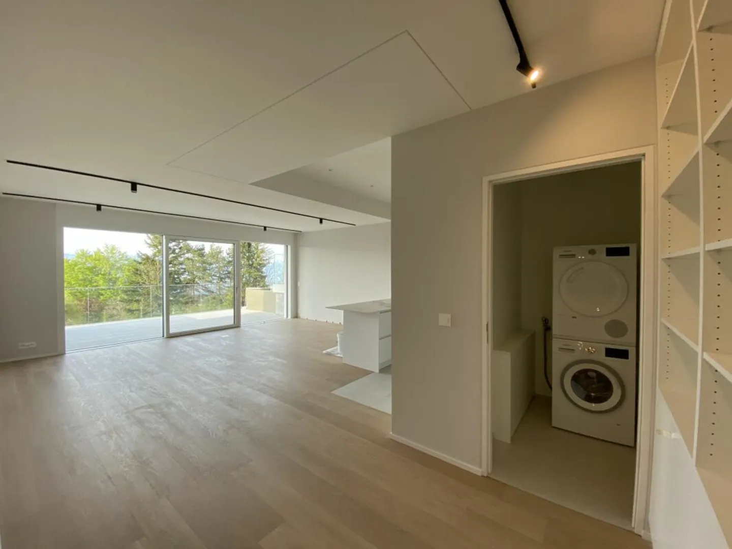 Appartement Contemporain avec Terrasse - Photo 6 sur 12