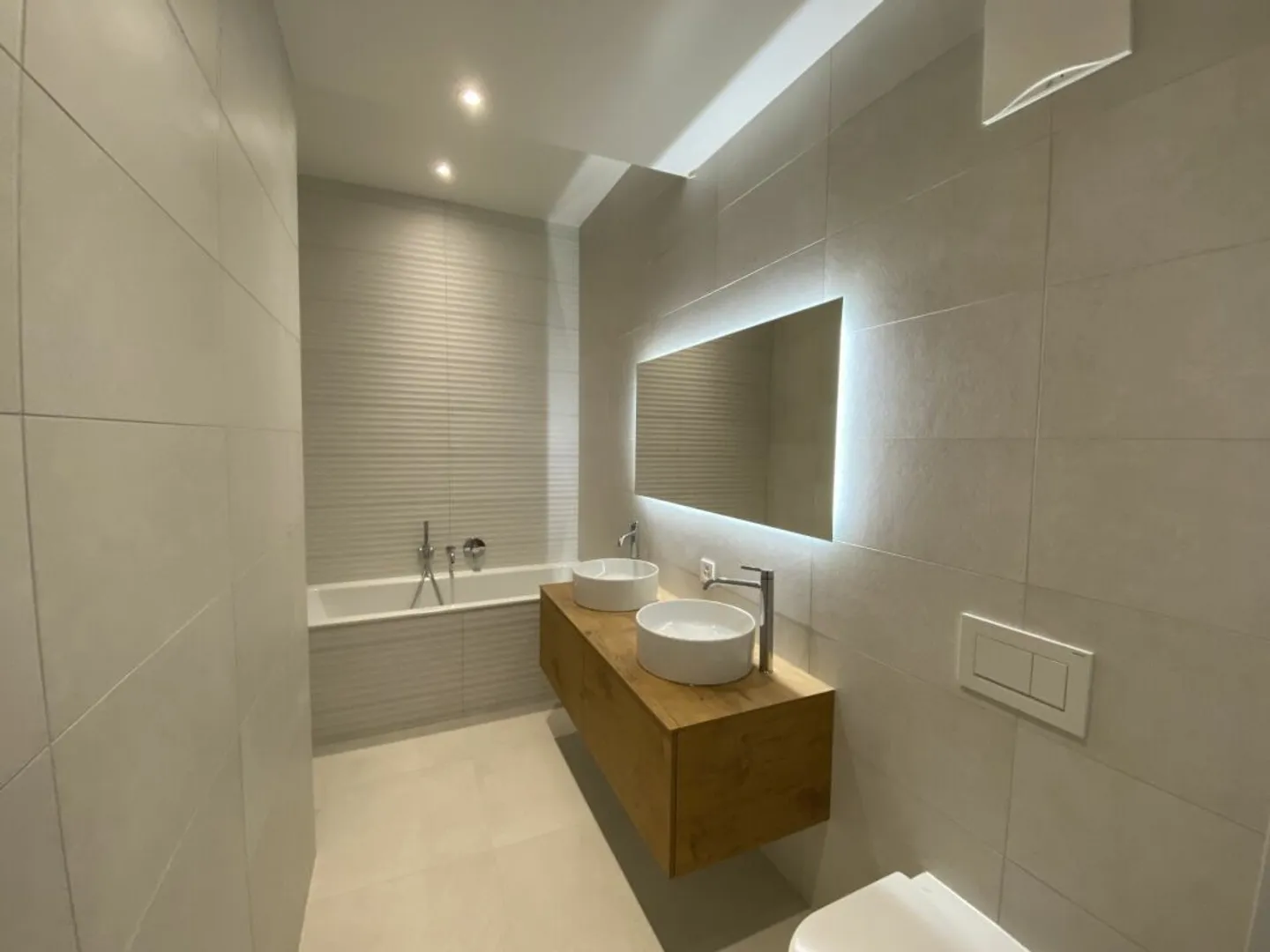 Appartement Contemporain avec Terrasse - Photo 8 sur 12