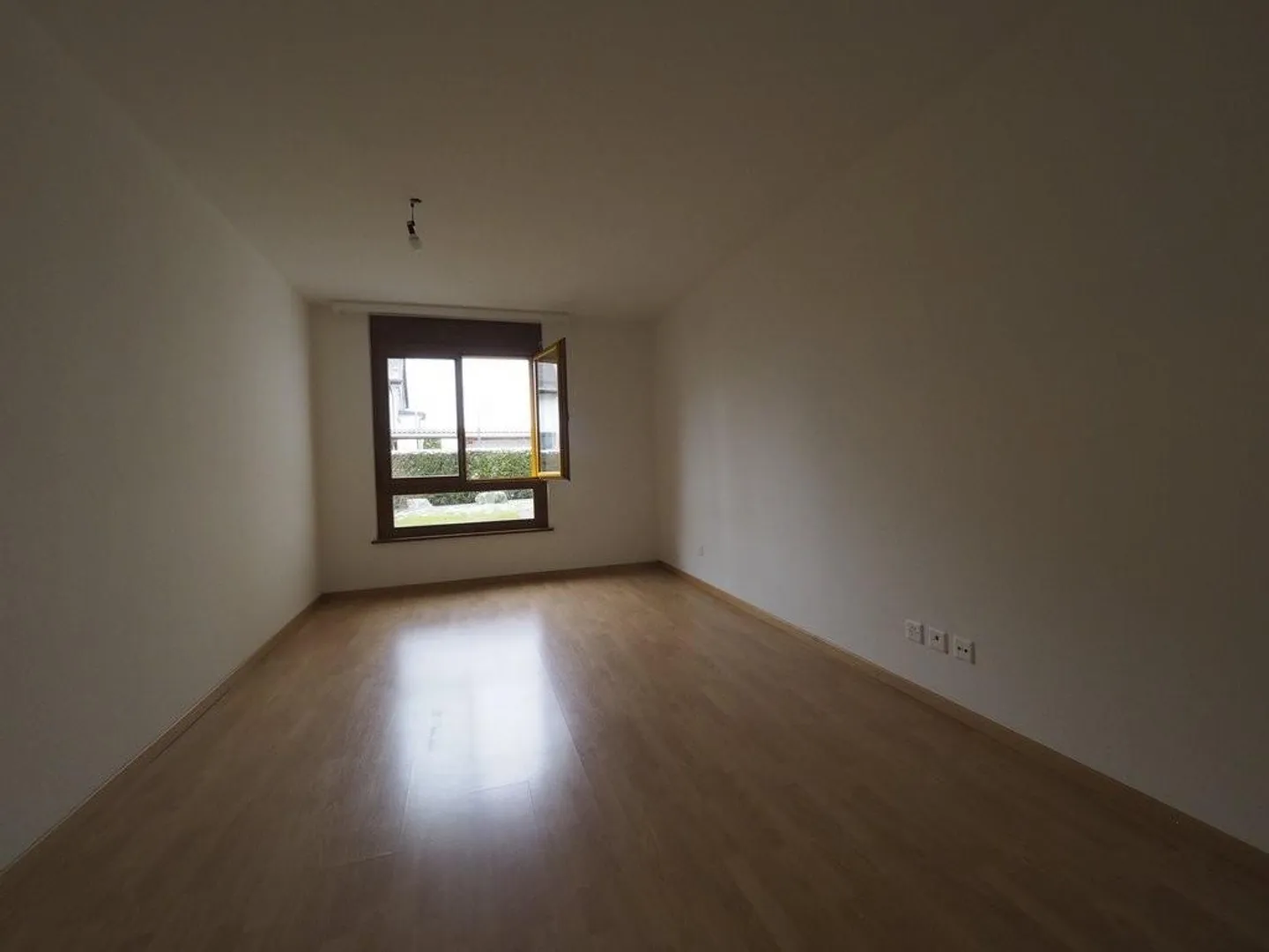 4.5 Zimmer-Wohnung in Schänis zu vermieten! - Foto 3 von 4