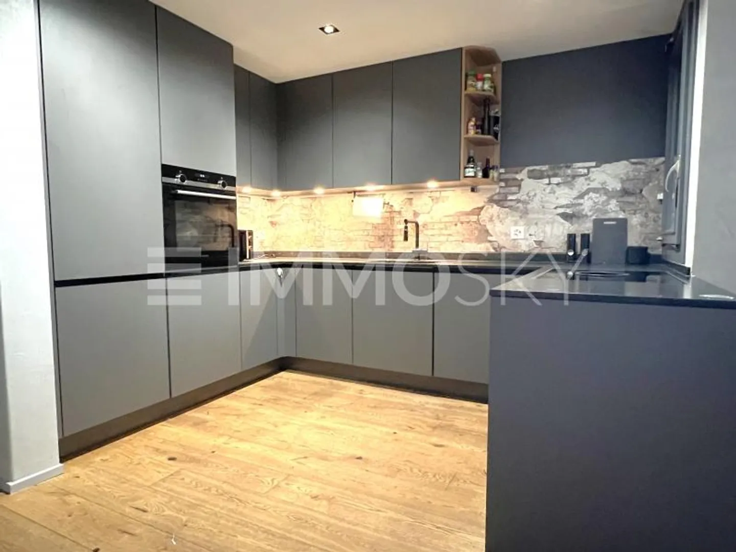 Rêve de famille au sommet - Photo 5 sur 7