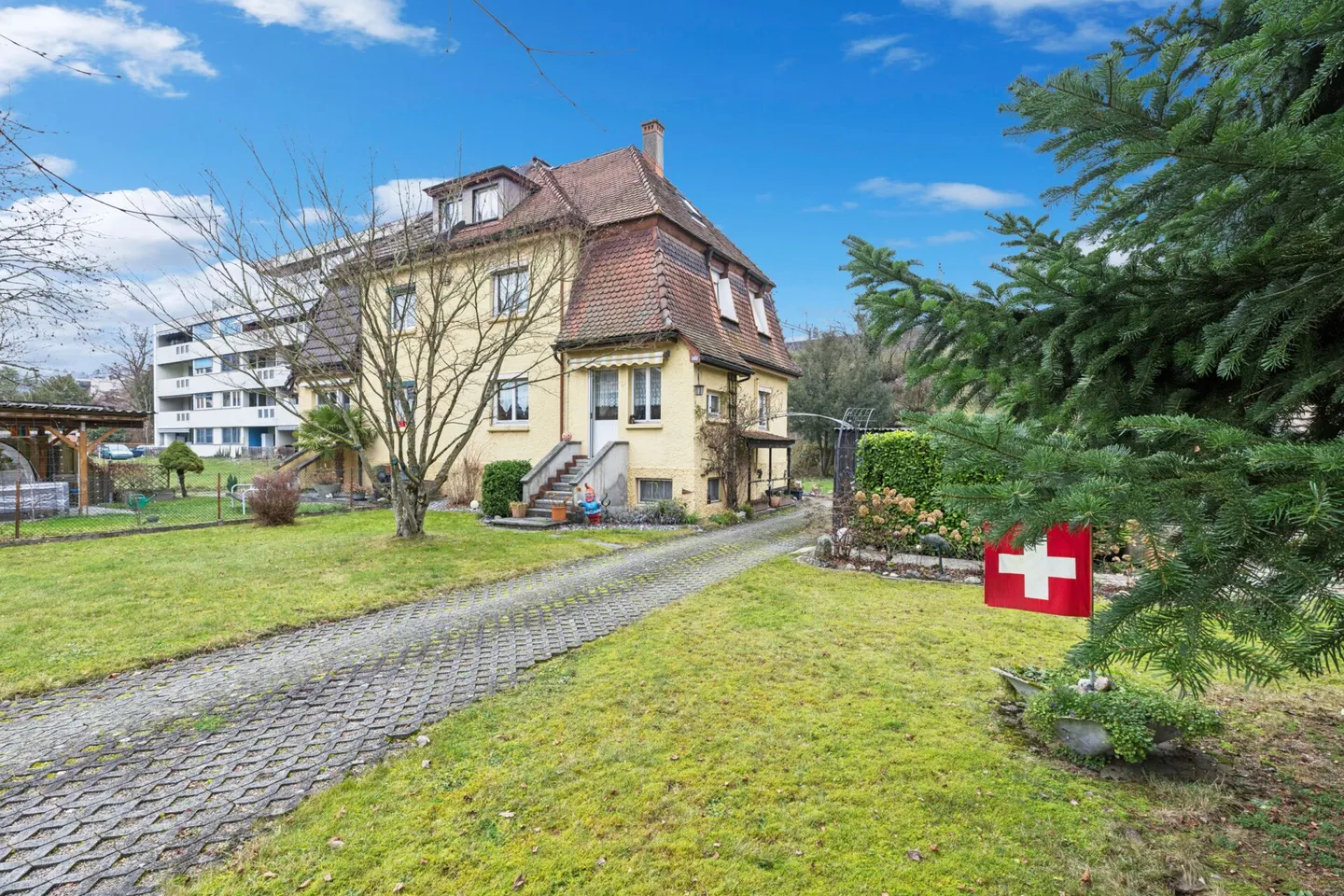 Casa Incantevole con Giardino Spazioso - Foto 1 di 17