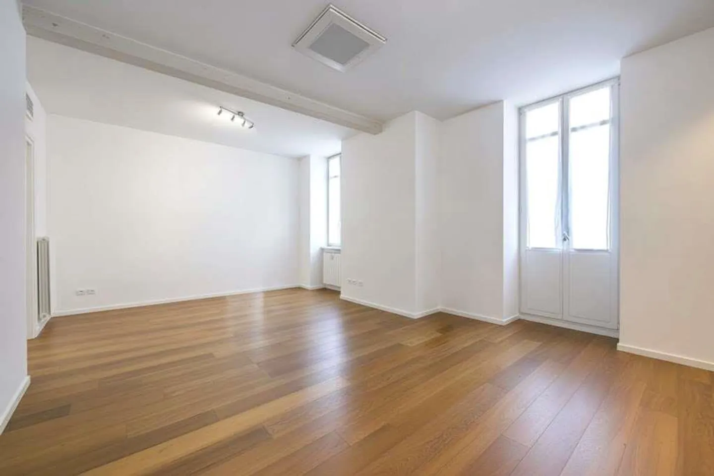 Elegantes Einzimmerapartment in Piazza Indipendenza - Foto 2 von 5