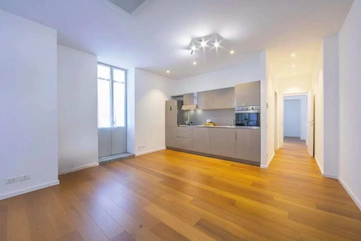 Elegantes Einzimmerapartment in Piazza Indipendenza - Foto 1 von 5